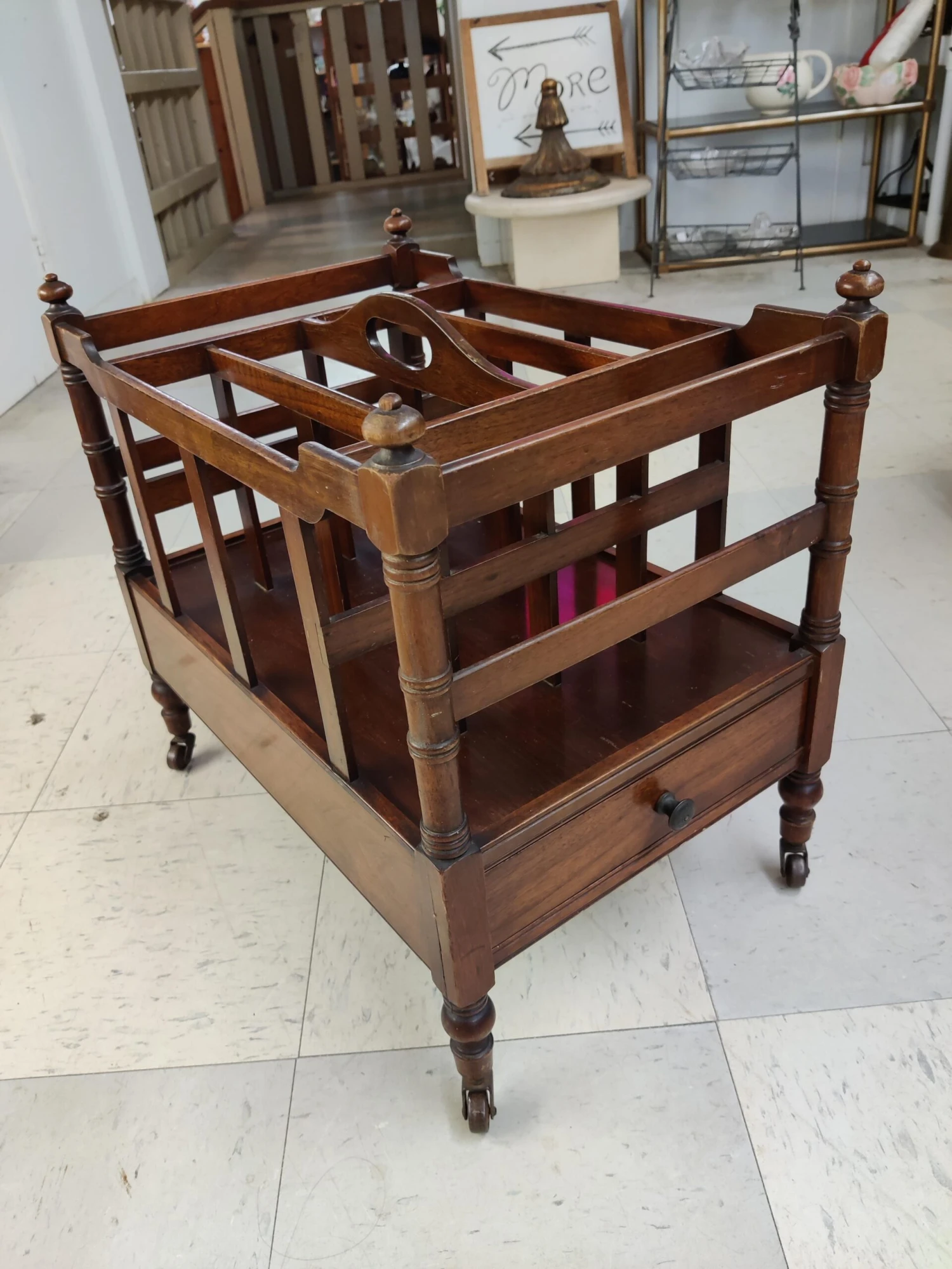 1930s Antique English Style Canterbury Mahogany Magazine Rack On Brass Casters 10 1930s Antique English Style Canterbury Mahogany Magazine Rack On Brass Casters - Image 10