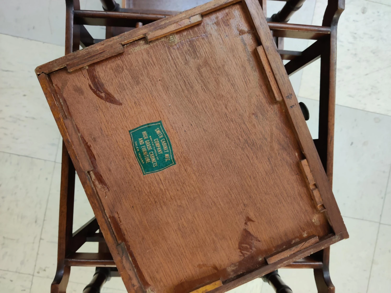 1930s Antique English Style Canterbury Mahogany Magazine Rack On Brass Casters 8 1930s Antique English Style Canterbury Mahogany Magazine Rack On Brass Casters - Image 8