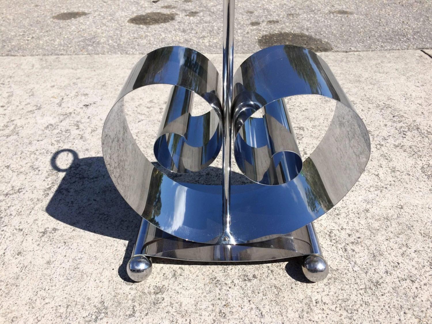 1930s Norman Bel Geddes Art Deco Magazine Rack 2 1930s Norman Bel Geddes Art Deco Magazine Rack - Image 2