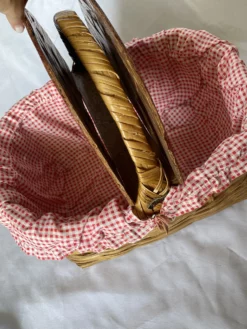 1950’s Americana Picnic Basket 14 1950’s Americana Picnic Basket -Chairish Shop 1950s americana picnic basket 0009