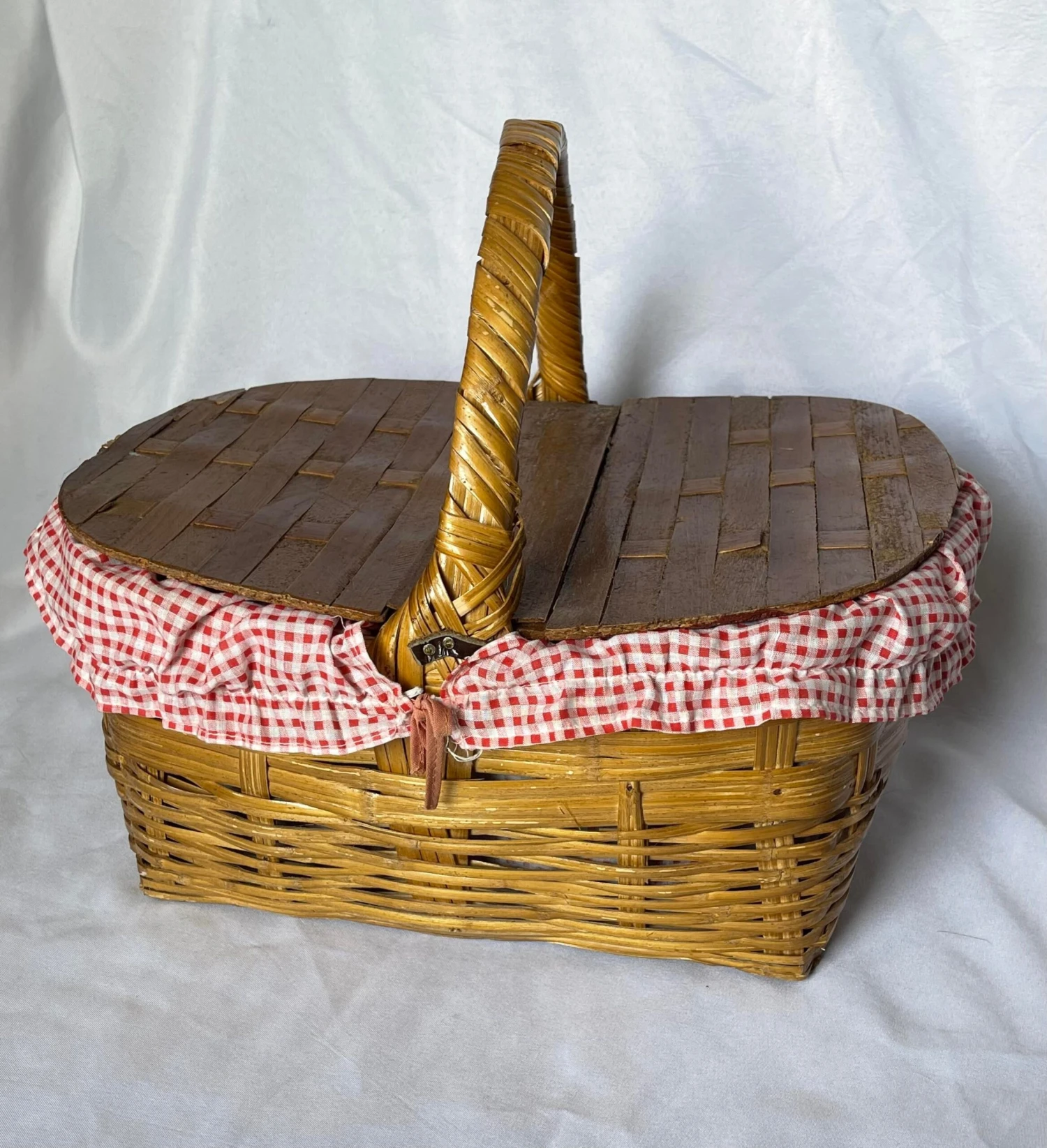 1950’s Americana Picnic Basket 8 1950’s Americana Picnic Basket - Image 8