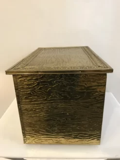 1950s Faux Bois Brass Clad Wooden Storage Box With Egg & Dart Embossed Top Traditional Home 15 1950s Faux Bois Brass Clad Wooden Storage Box With Egg & Dart Embossed Top Traditional Home -Chairish Shop 1950s faux bois brass clad wooden storage box with egg and dart embossed top traditional home 4990