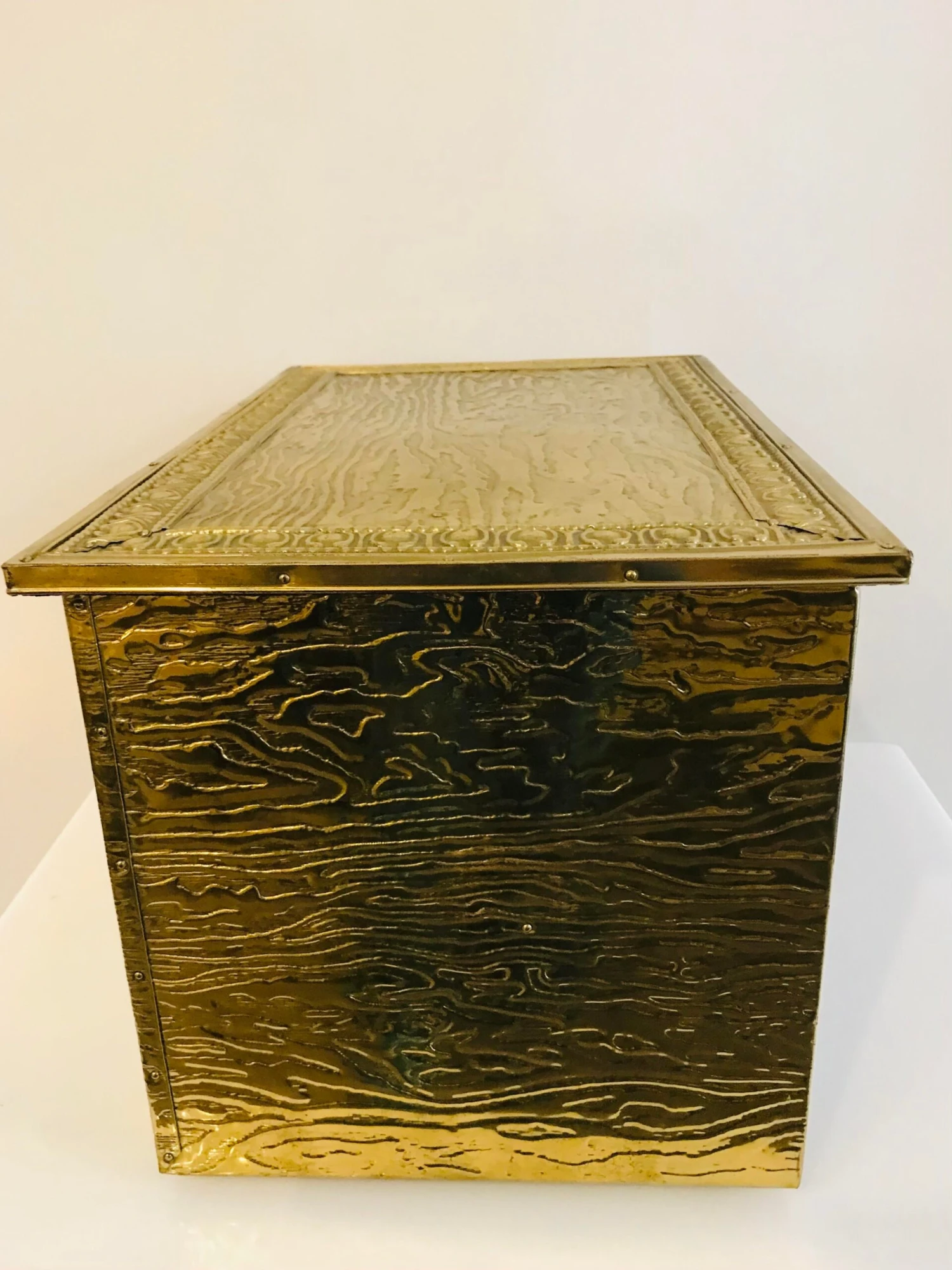 1950s Faux Bois Brass Clad Wooden Storage Box With Egg & Dart Embossed Top Traditional Home 3 1950s Faux Bois Brass Clad Wooden Storage Box With Egg & Dart Embossed Top Traditional Home - Image 3