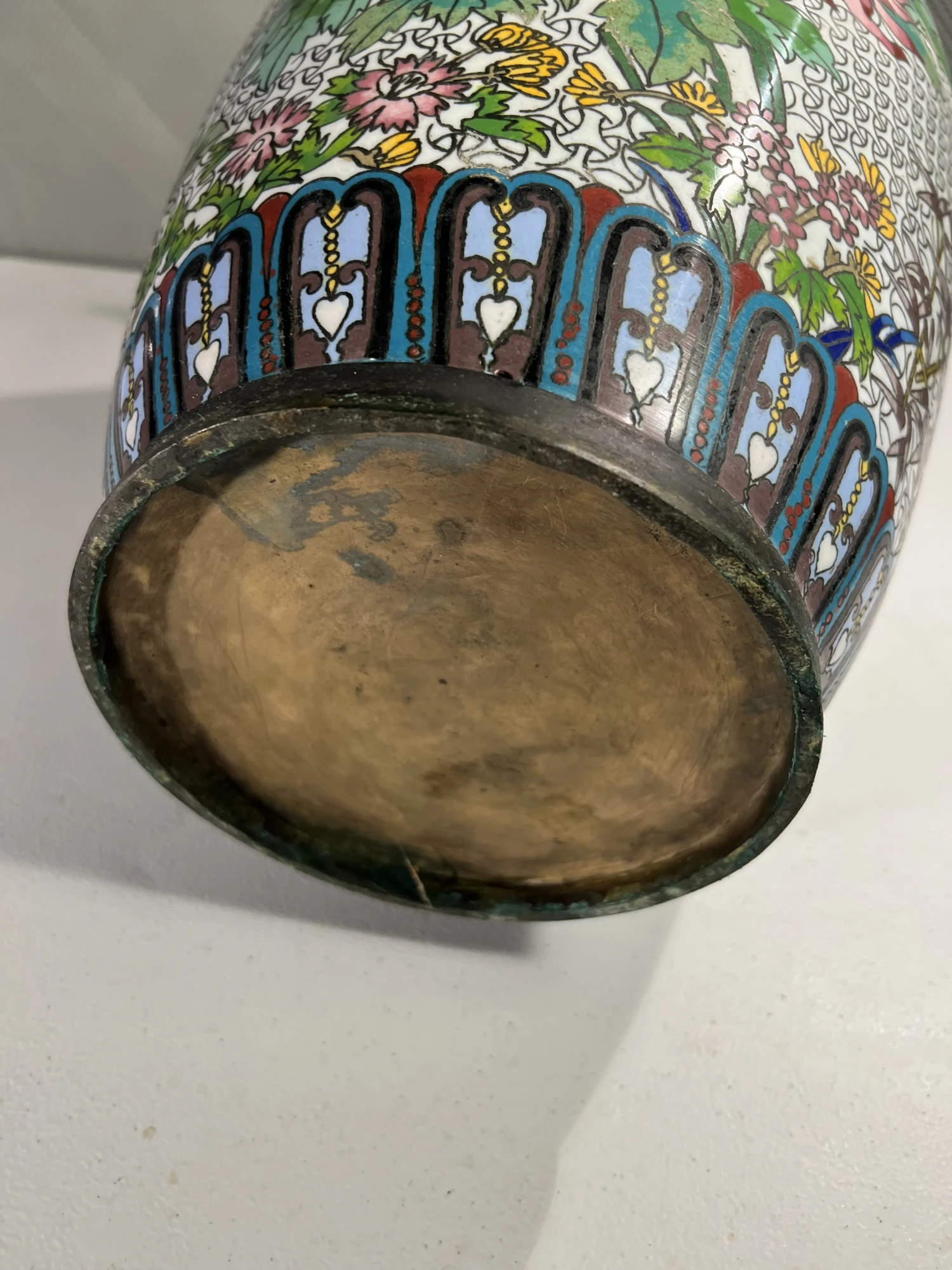 1950s Large Floral Cloisonné Vase Or Umbrella Stand 8 1950s Large Floral Cloisonné Vase Or Umbrella Stand - Image 8