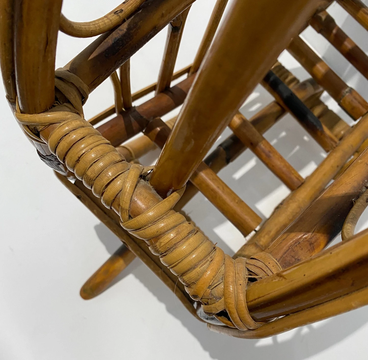 1960s Italian Magazine Holder Bamboo & Rattan Magazine Rack 8 1960s Italian Magazine Holder Bamboo & Rattan Magazine Rack - Image 8