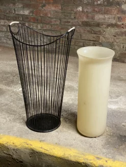 1960s Mid Century Modern Wire Rod Umbrella Stand 13 1960s Mid Century Modern Wire Rod Umbrella Stand -Chairish Shop 1960s mid century modern wire rod umbrella stand 8848