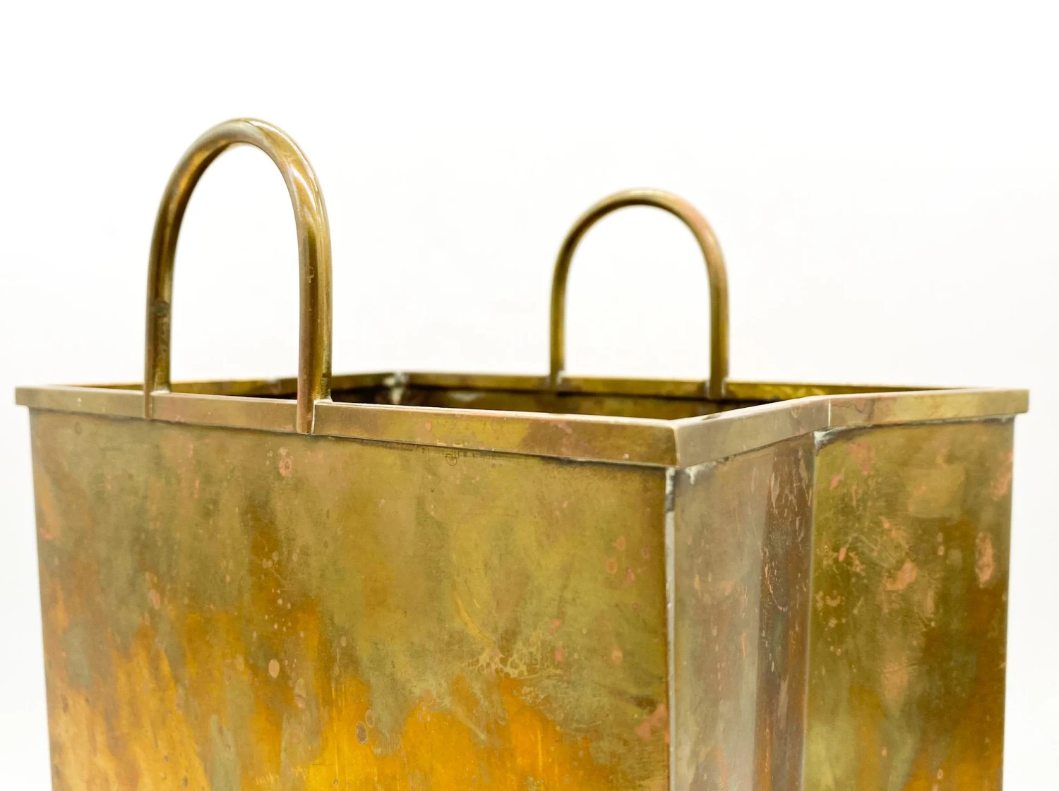 1970's Italian Brass Shopping Bag Magazine Holder After Gio Ponti 9 1970's Italian Brass Shopping Bag Magazine Holder After Gio Ponti - Image 9