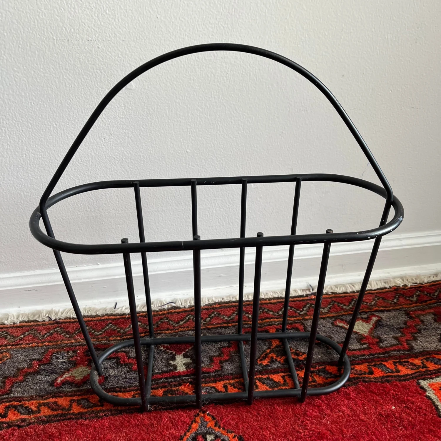 1970s Mid-Century Black Matte Metal Magazine Rack 3 1970s Mid-Century Black Matte Metal Magazine Rack - Image 3