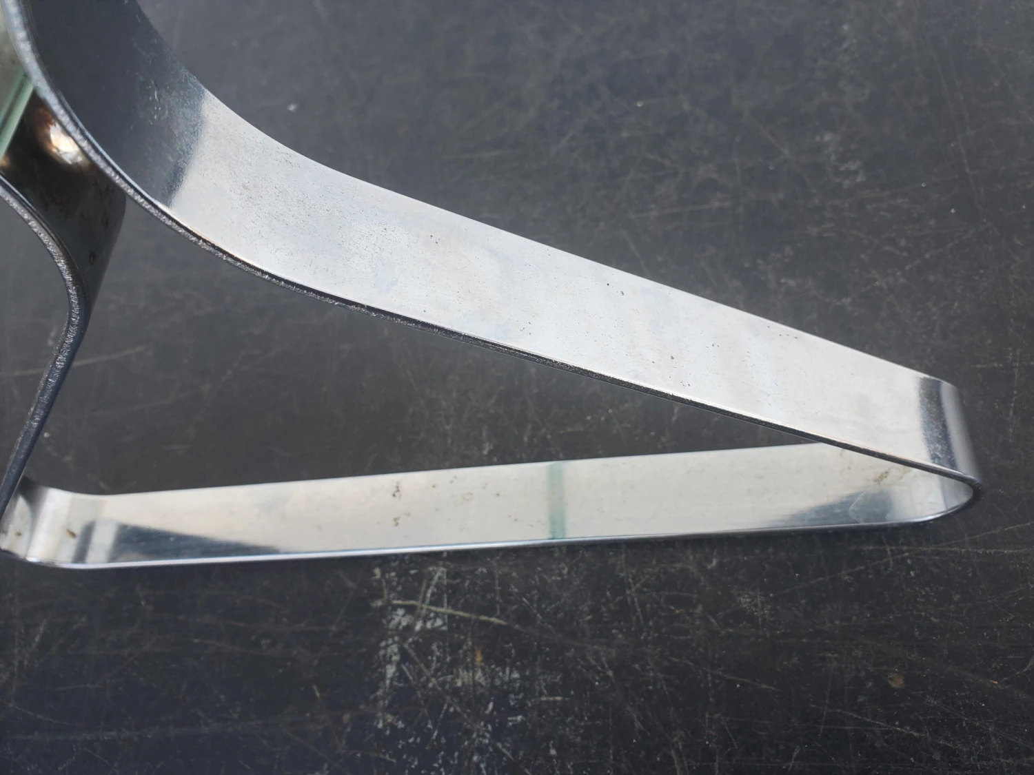 1970s Raymor Glass And Chrome Magazine Rack 7 1970s Raymor Glass And Chrome Magazine Rack - Image 7