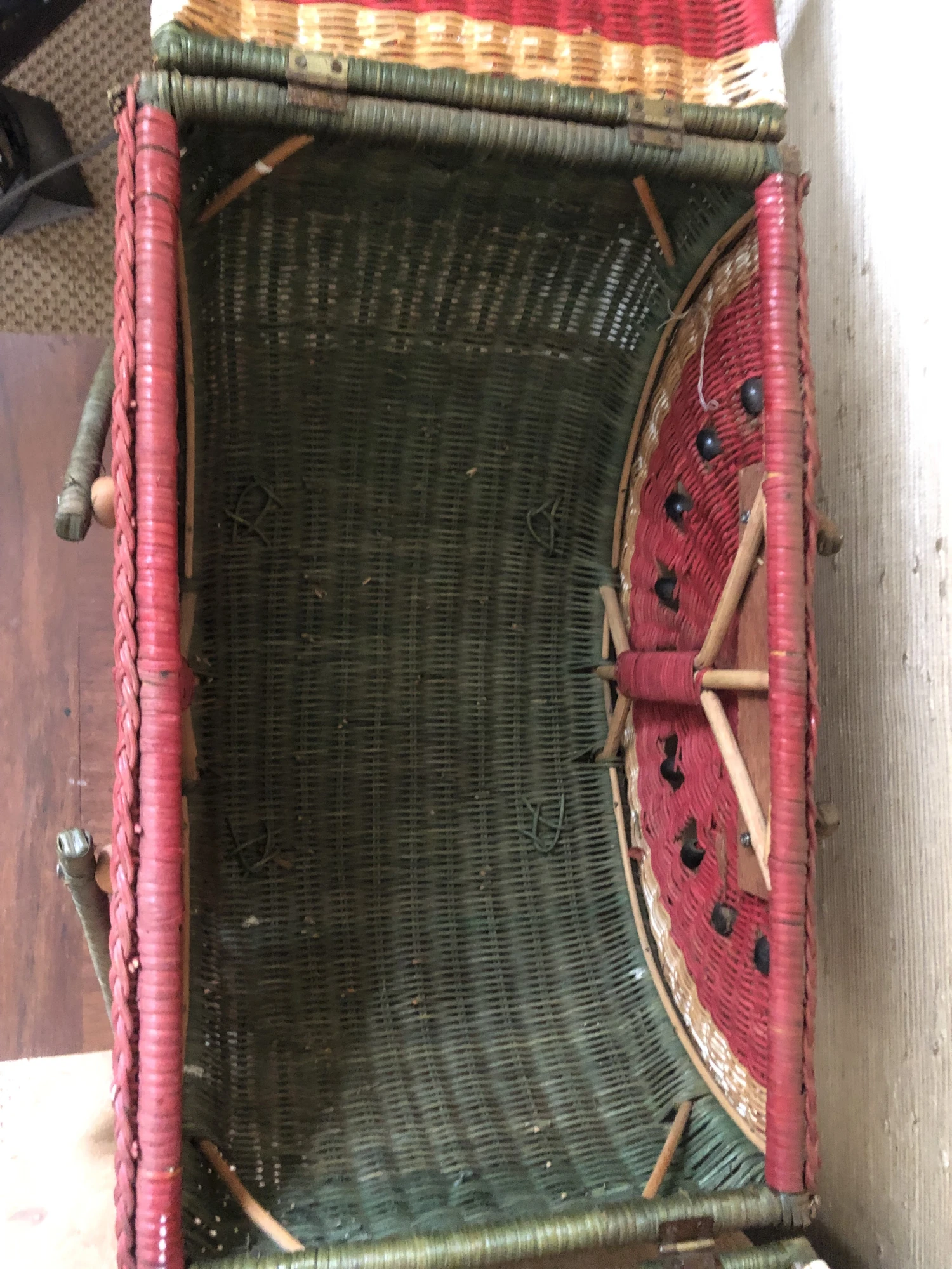 1970s Vintage Watermelon Picnic Basket 4 1970s Vintage Watermelon Picnic Basket - Image 4