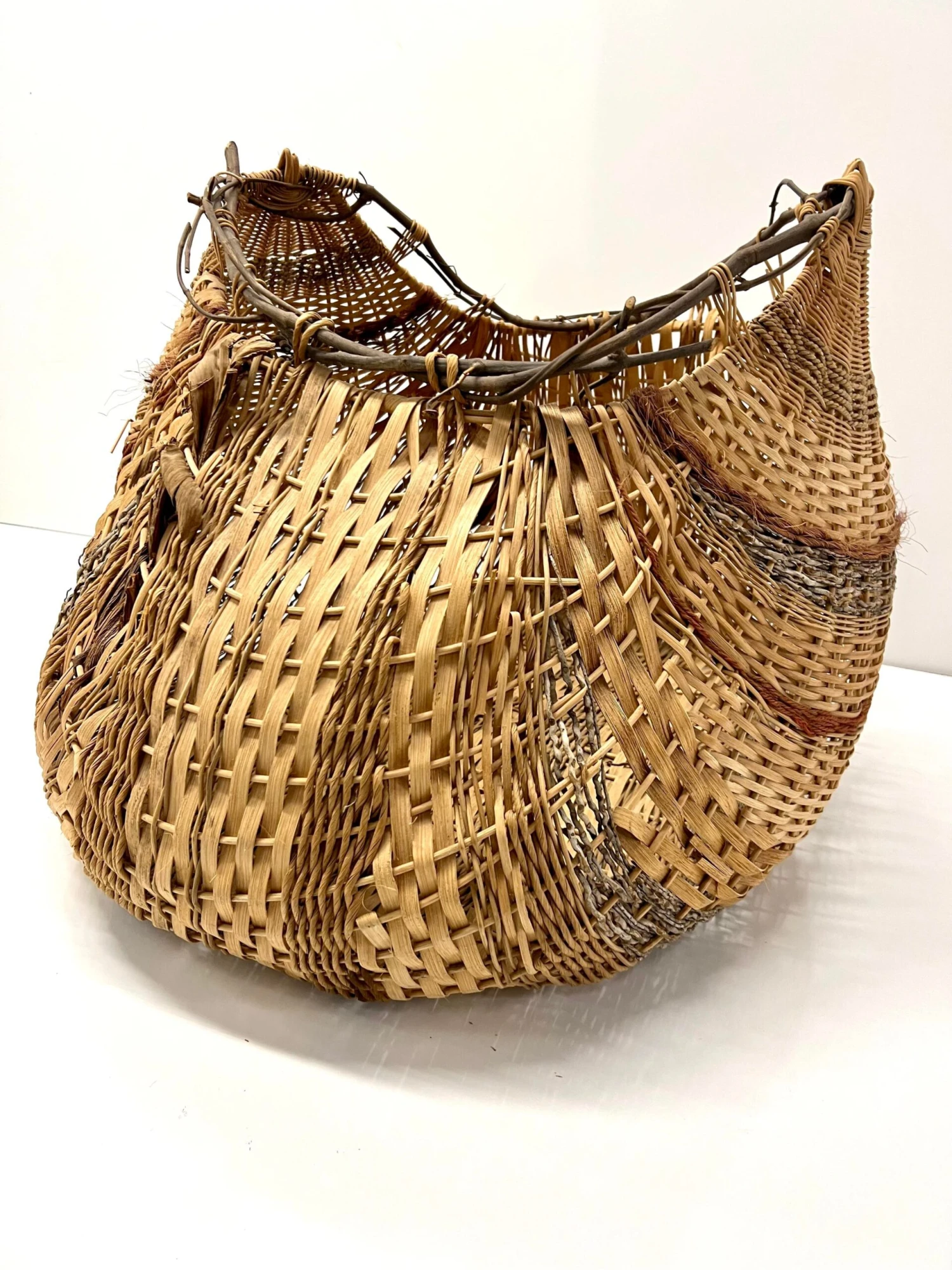 1980s Sculptural Large Organic Reed And Willow Woven Basket 3 1980s Sculptural Large Organic Reed And Willow Woven Basket - Image 3