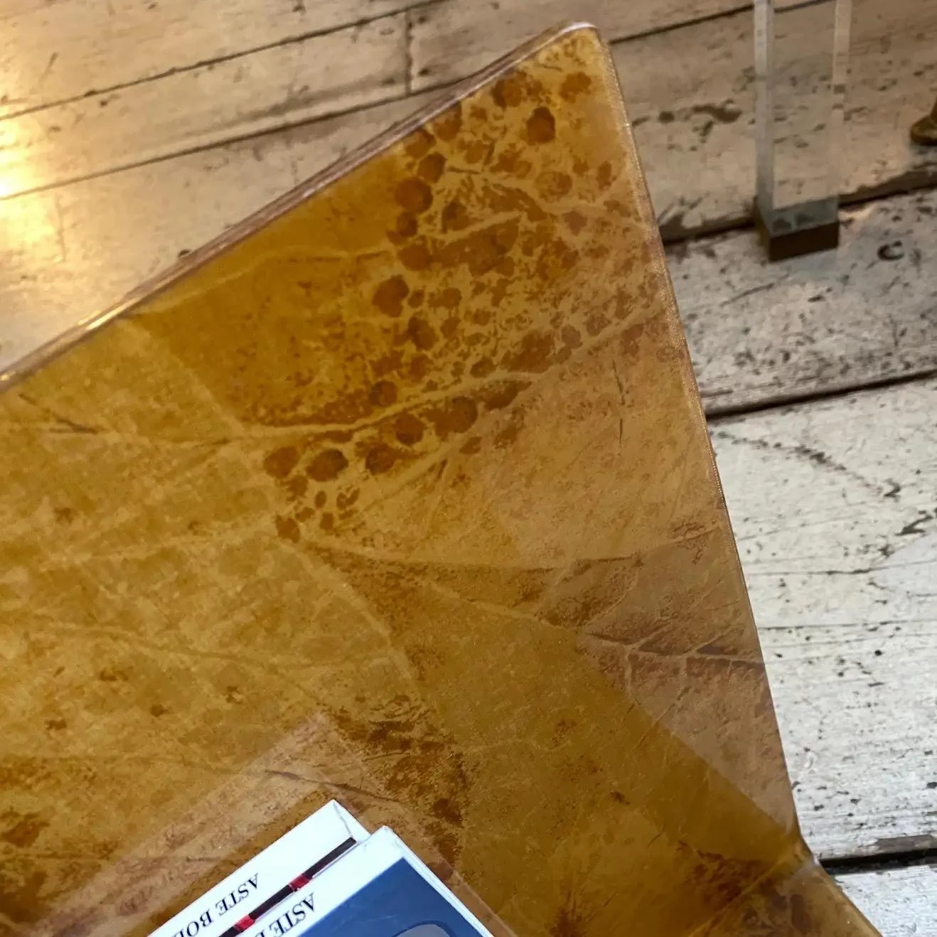 1980s Set Of Two Modernist Lucite Italian Magazine Stands 8 1980s Set Of Two Modernist Lucite Italian Magazine Stands - Image 8