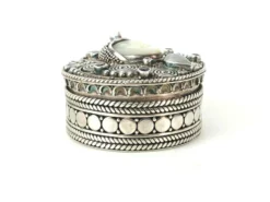 1990s Sajen Sterling Silver Ruby Moonstone Garnet Goddess Face Trinket Box -Chairish Shop 1990s sajen sterling silver ruby moonstone garnet goddess face trinket box 1993