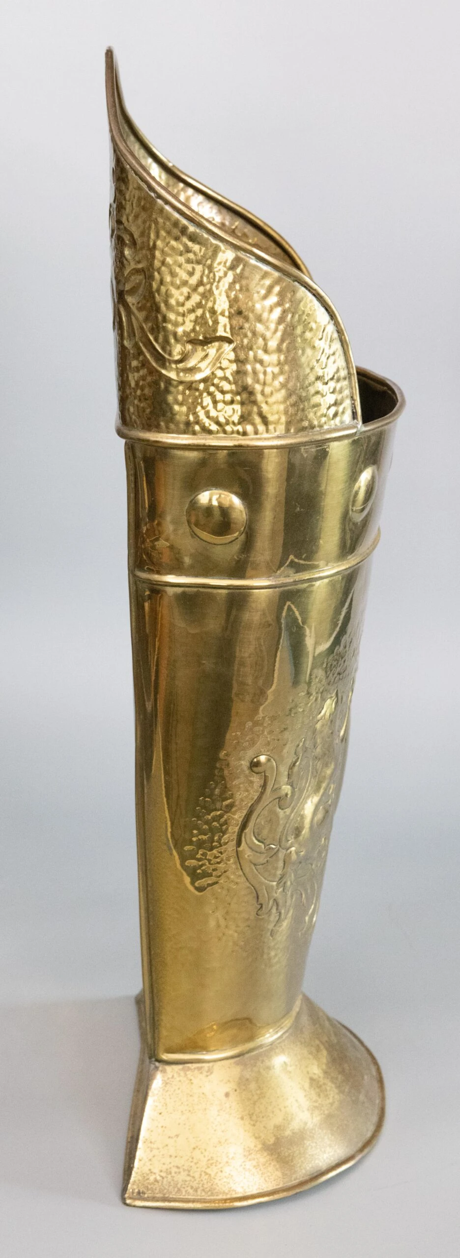 19th C. French Heraldic Hammered Brass Repoussé Grape Hod Umbrella Stand 5 19th C. French Heraldic Hammered Brass Repoussé Grape Hod Umbrella Stand - Image 5
