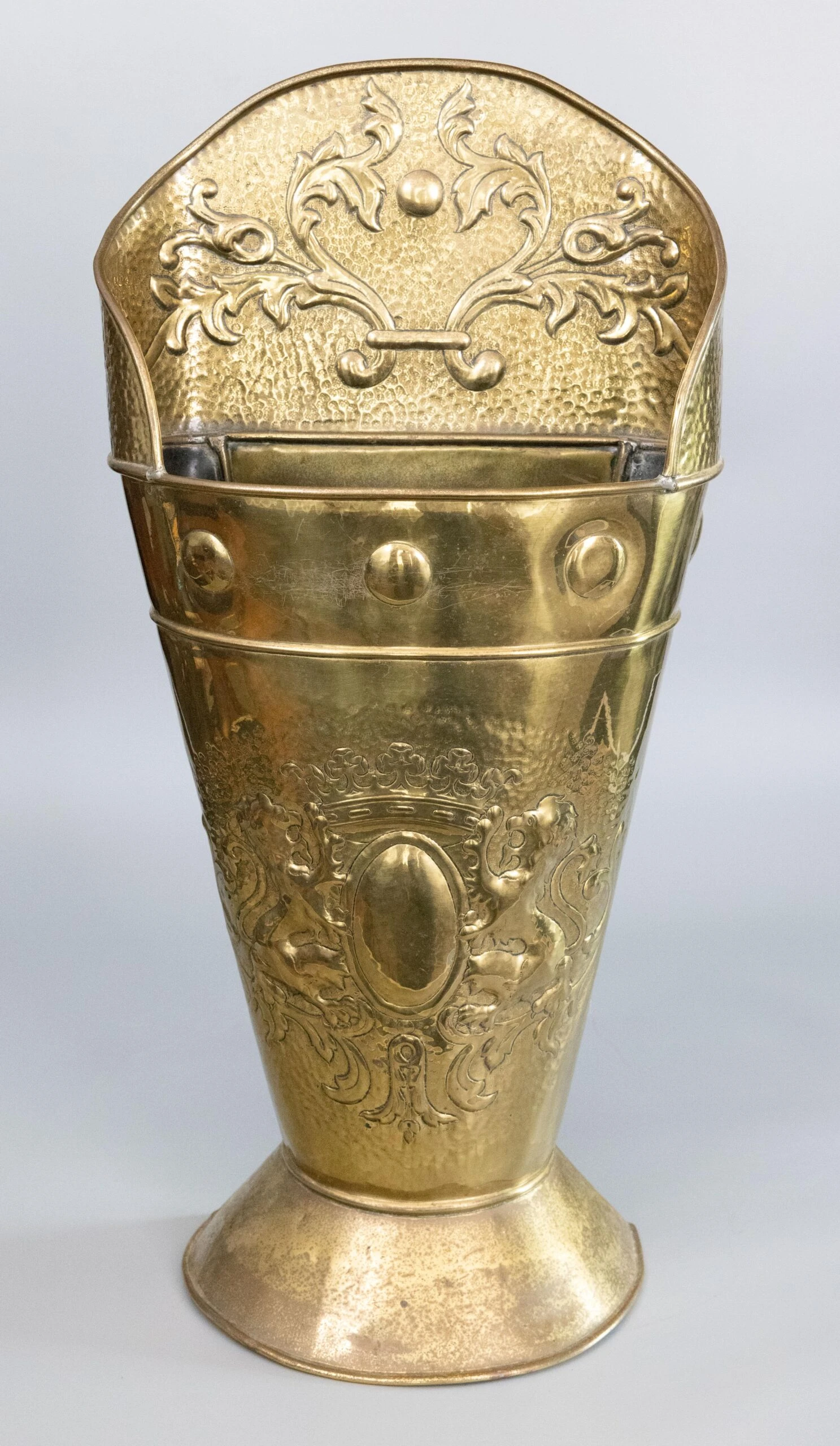 19th C. French Heraldic Hammered Brass Repoussé Grape Hod Umbrella Stand 9 19th C. French Heraldic Hammered Brass Repoussé Grape Hod Umbrella Stand - Image 9