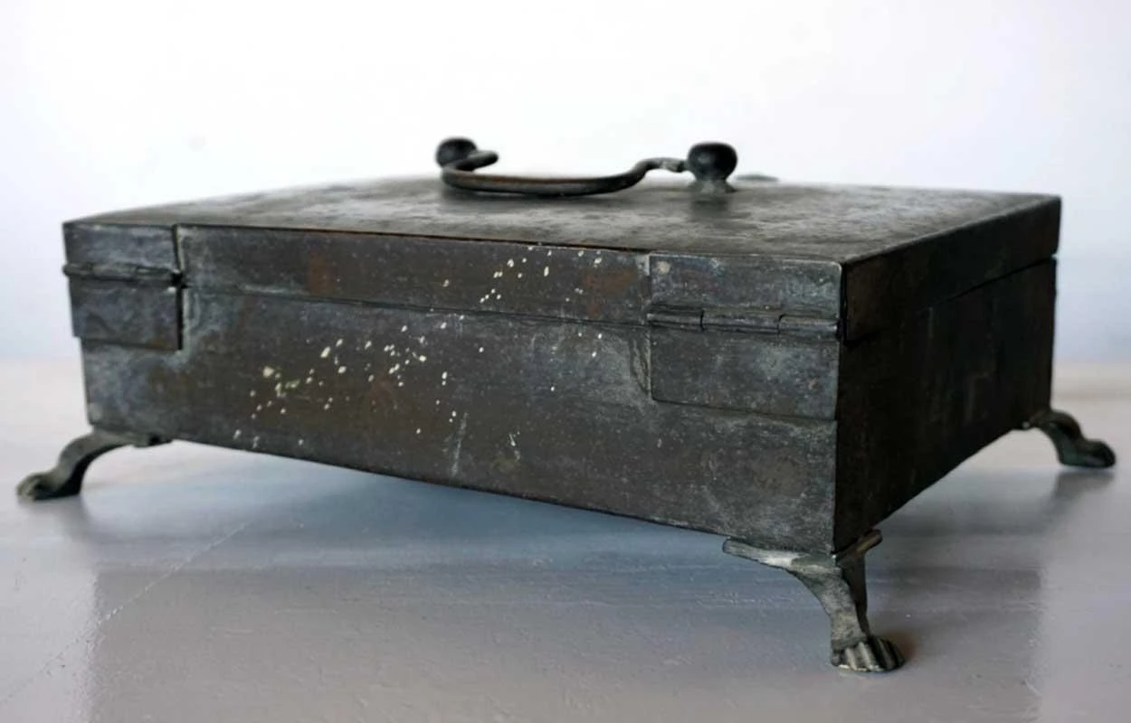 Anglo Indian Regency Patinated Brass Desk Box 3 Anglo Indian Regency Patinated Brass Desk Box - Image 3