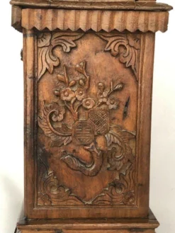Antique Chinese Box With Decor Of Dragons 19 Antique Chinese Box With Decor Of Dragons -Chairish Shop antique chinese box with decor of dragons 3283
