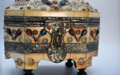 Antique Etched With Henna Bone Trinket Box With Enameled Turquoise -Chairish Shop antique etched with henna bone trinket box with enameled turquoise 3653 scaled