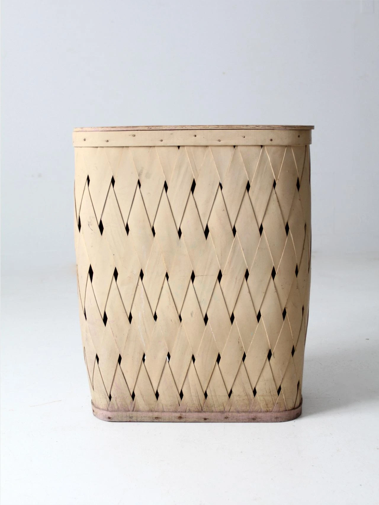 Antique Hamper Basket 6 Antique Hamper Basket - Image 6