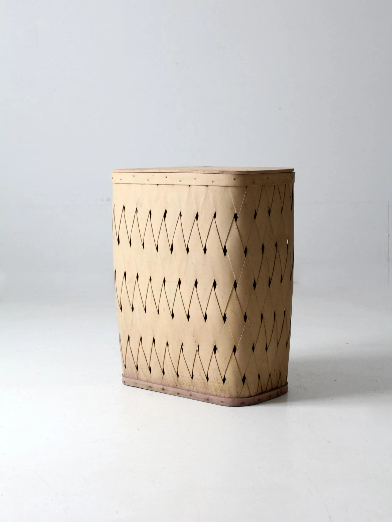 Antique Hamper Basket 2 Antique Hamper Basket - Image 2