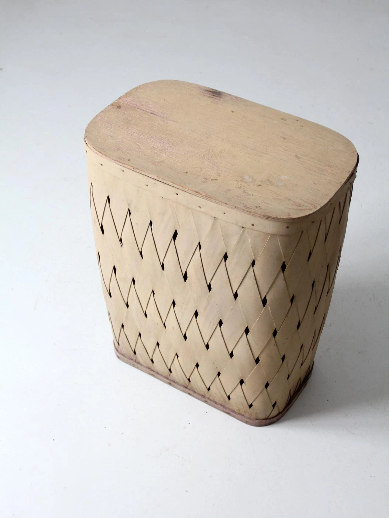 Antique Hamper Basket 5 Antique Hamper Basket - Image 5