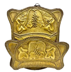 Arts & Crafts Beaten Copper Magazines Holder With Original Patina, 1926