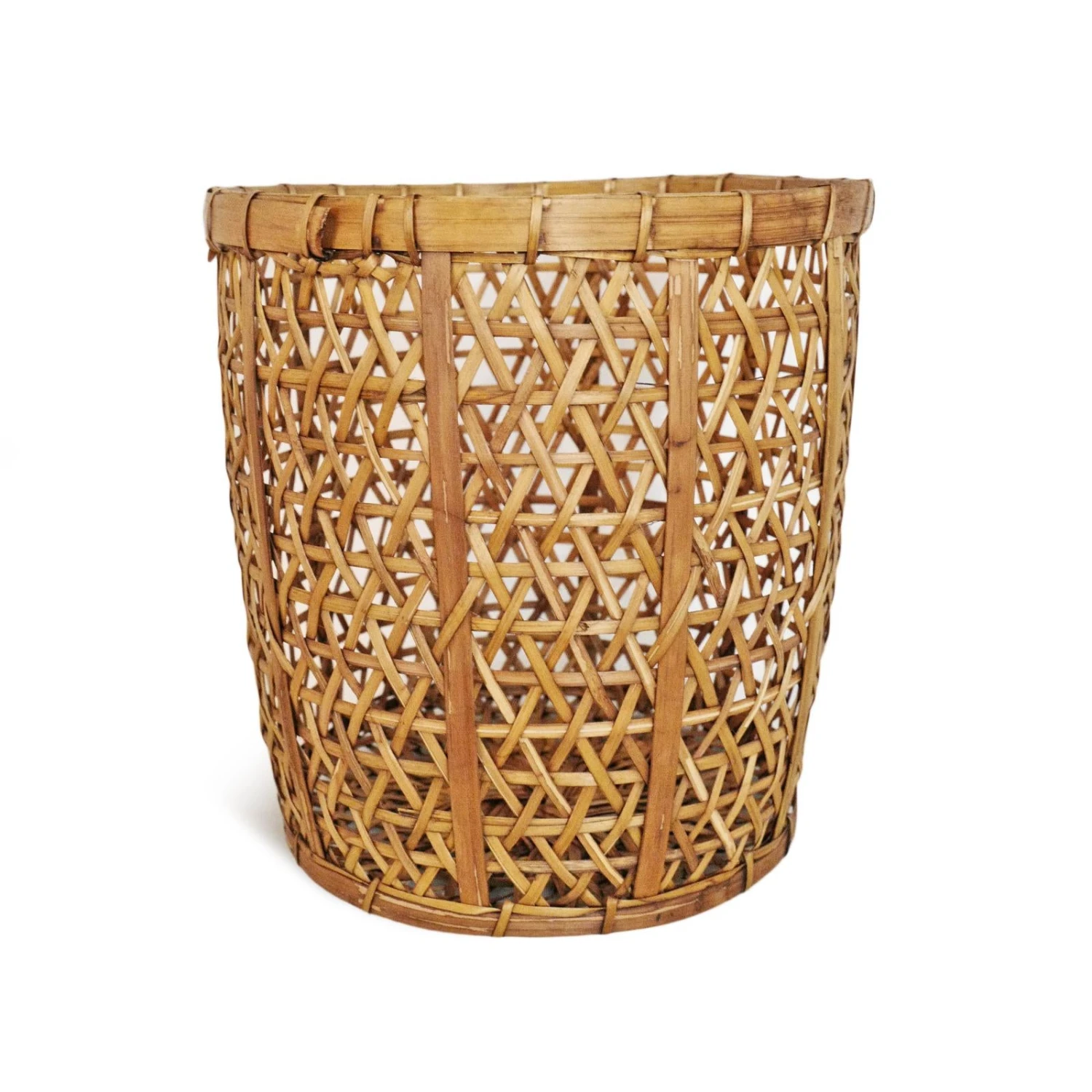Bamboo Weave Basket Medium 2 Bamboo Weave Basket Medium - Image 2