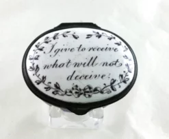 Battersea Bilston Enamel "I Give To Receive" Motto Patch Box C 1790 12 Battersea Bilston Enamel "I Give To Receive" Motto Patch Box C 1790 -Chairish Shop battersea bilston enamel i give to receive motto patch box c 1790 8724