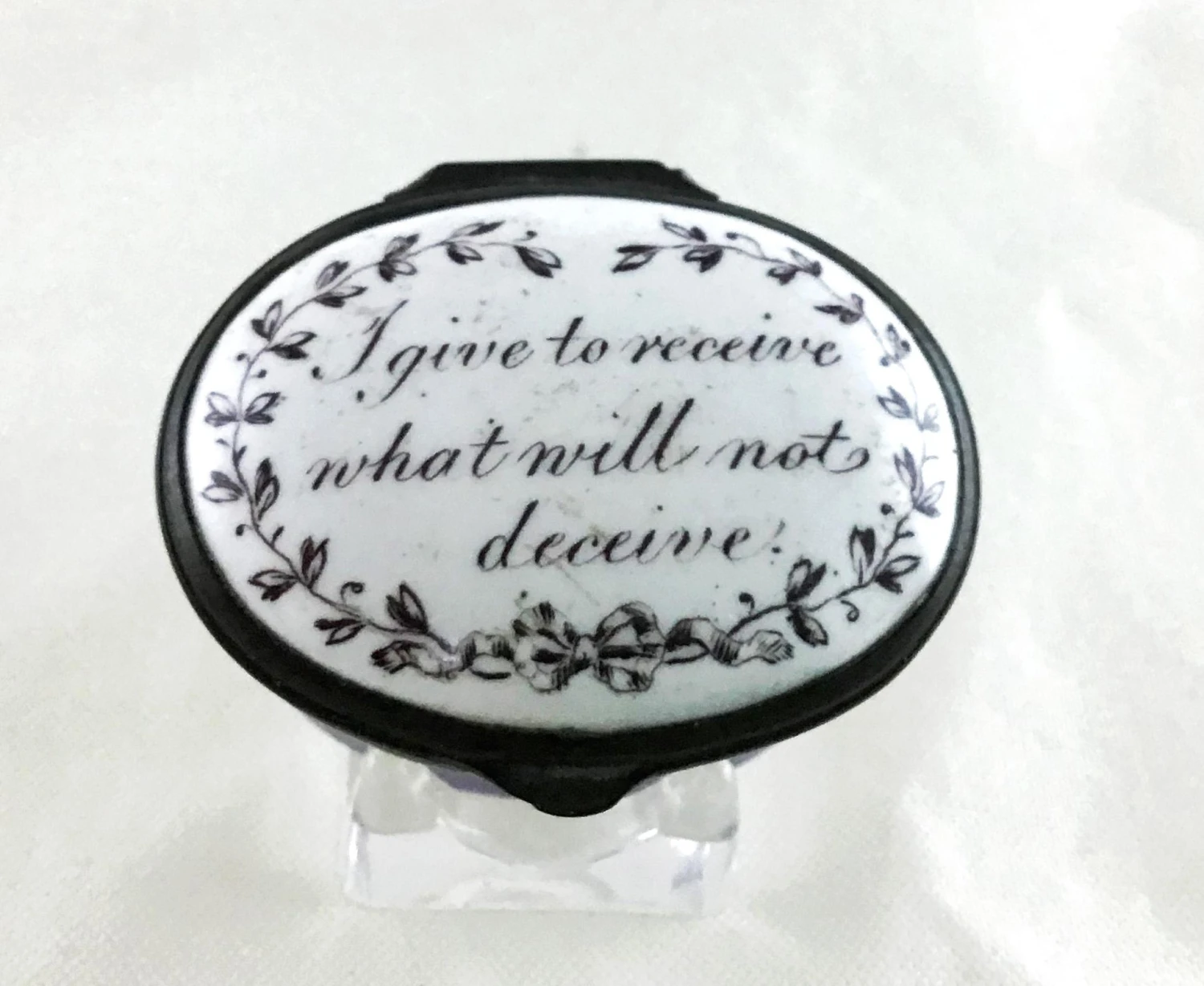 Battersea Bilston Enamel "I Give To Receive" Motto Patch Box C 1790 3 Battersea Bilston Enamel "I Give To Receive" Motto Patch Box C 1790 - Image 3