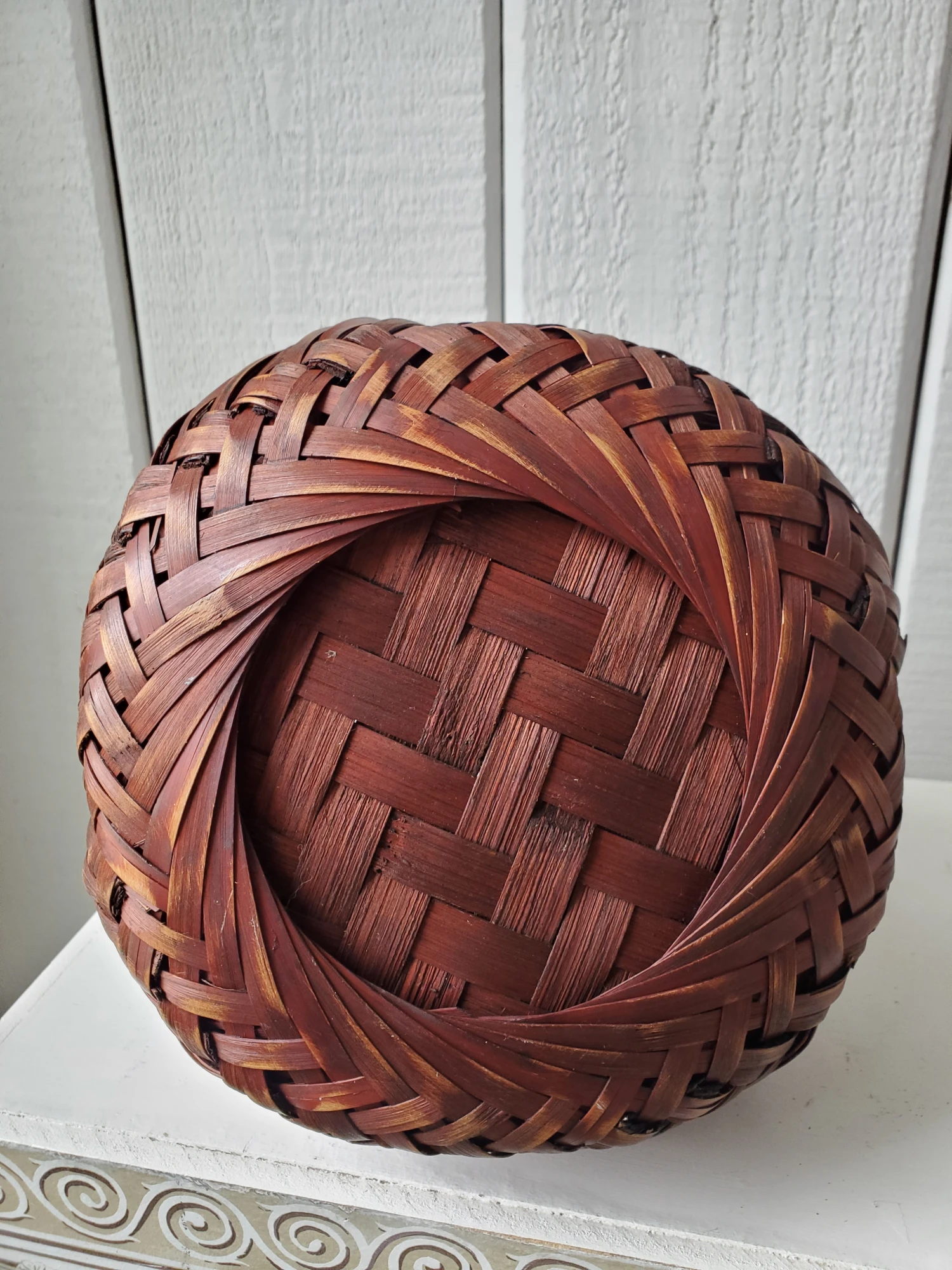C. 1940s Vinage Handwoven Rattan Basket 5 C. 1940s Vinage Handwoven Rattan Basket - Image 5