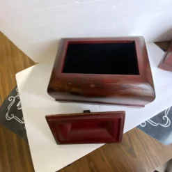 Chinese Asian Red Lacquer Box Vessel Urn -Chairish Shop chinese asian red lacquer box vessel urn 3033 scaled