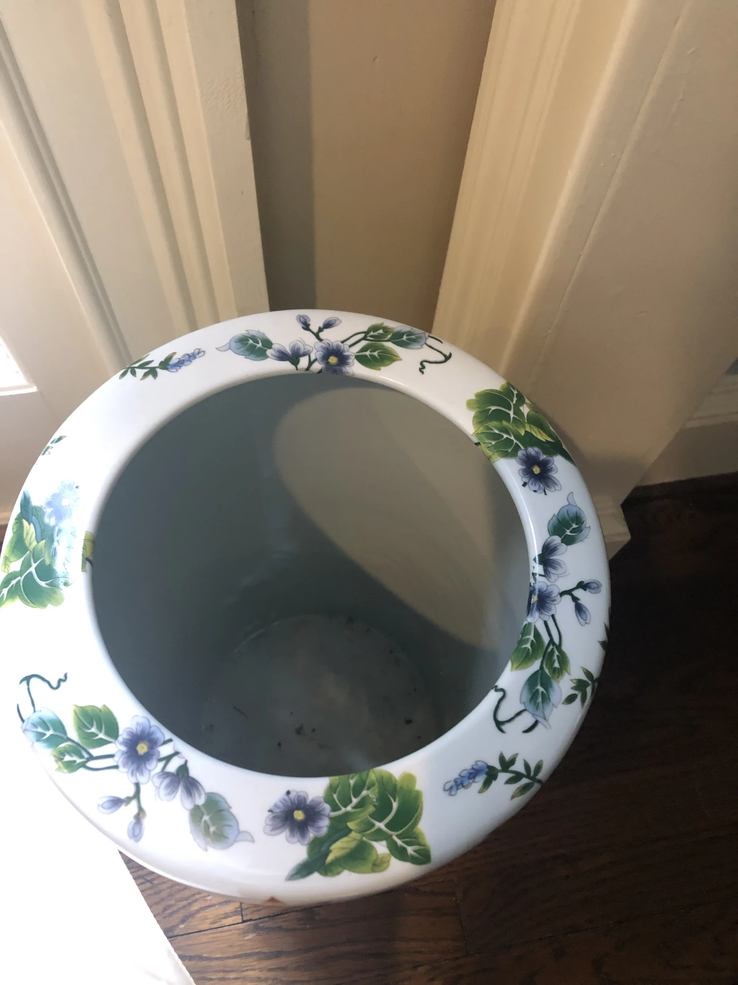 Chinoiserie Bird And Botanical Porcelain Umbrella Stand 2 Chinoiserie Bird And Botanical Porcelain Umbrella Stand - Image 2