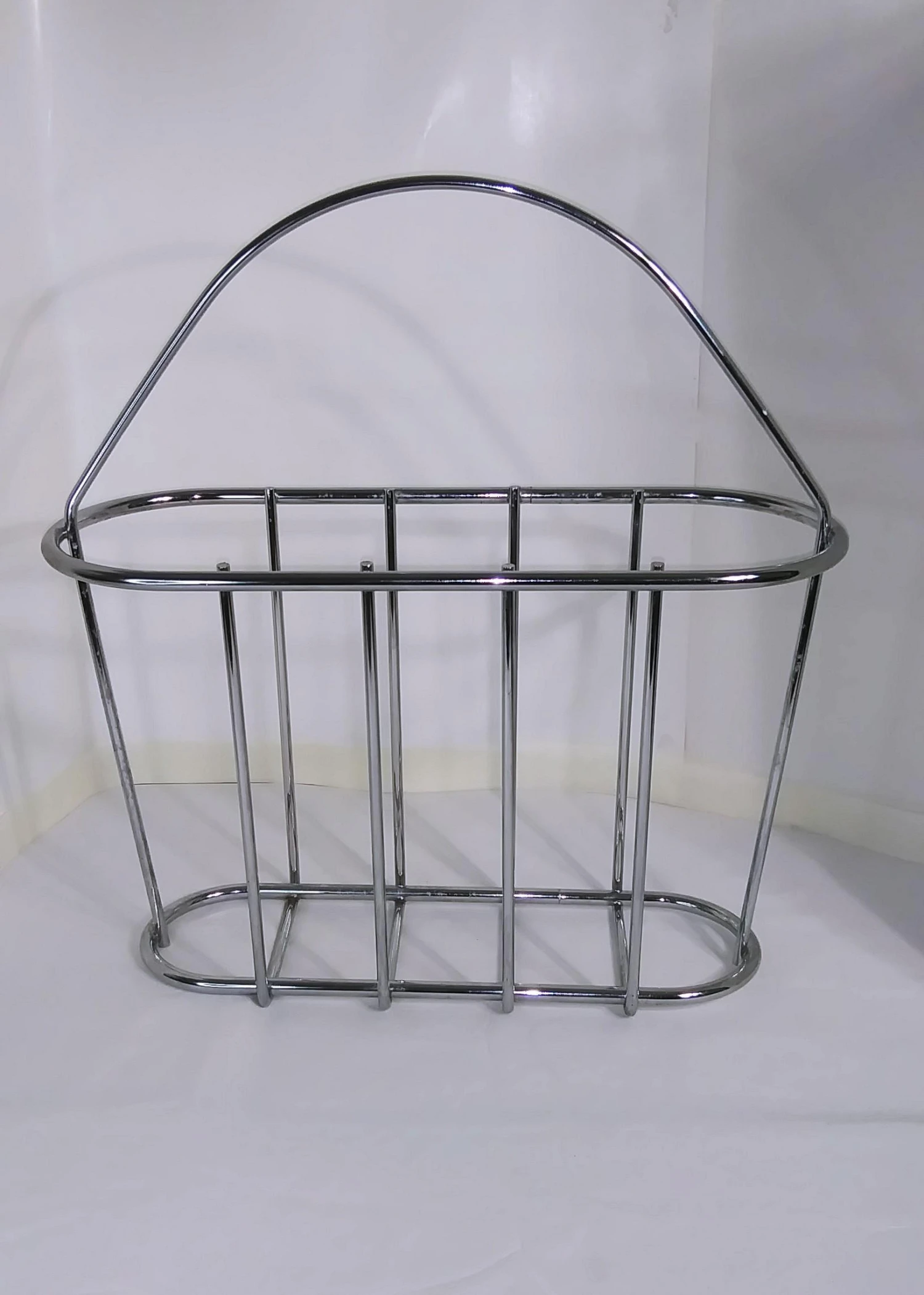 Chrome Magazine Rack Mid-Century C. 1980s 8 Chrome Magazine Rack Mid-Century C. 1980s - Image 8