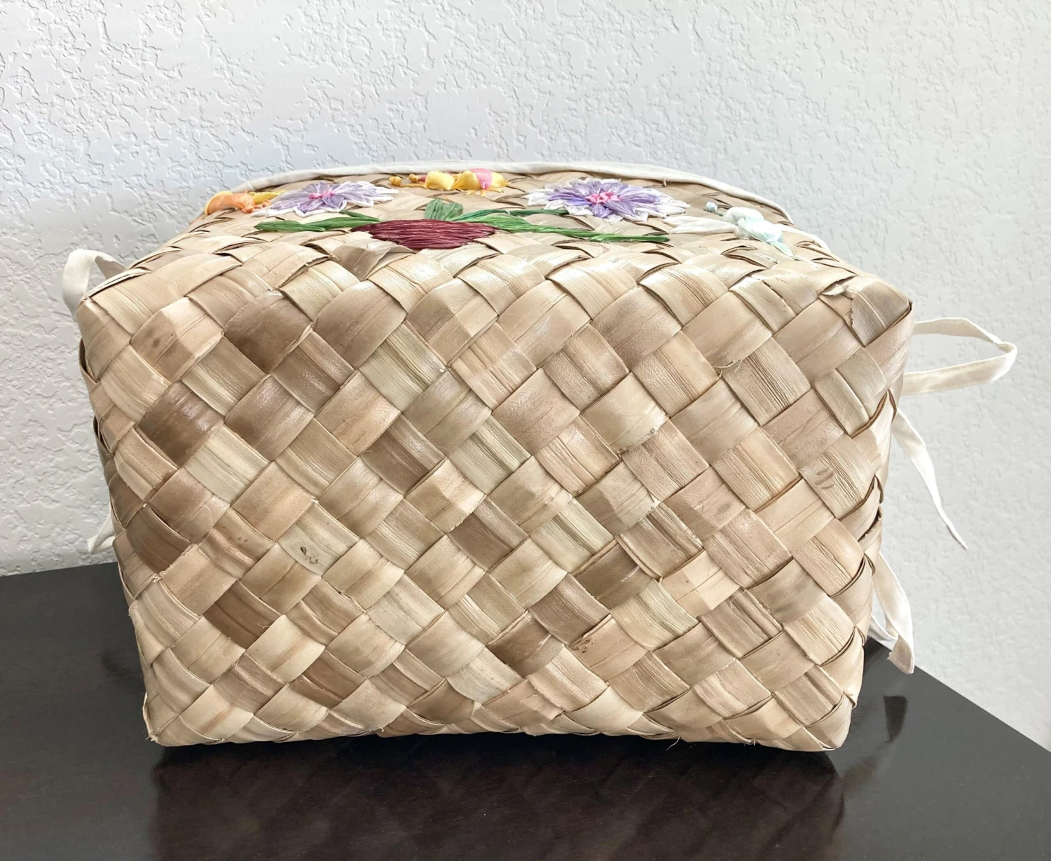 Circa 1980 Boho Chic Handwoven Coconut Leaf & Raffia Embroidered Basket 10 Circa 1980 Boho Chic Handwoven Coconut Leaf & Raffia Embroidered Basket - Image 10