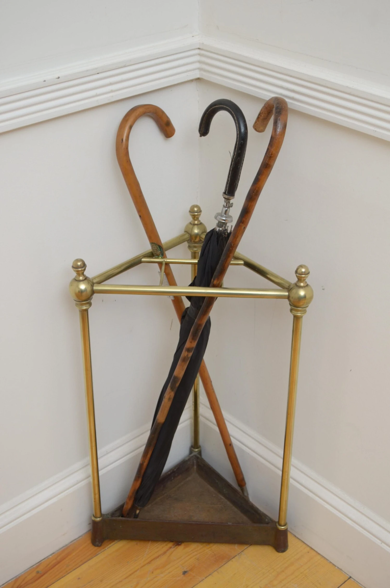 Corner Umbrella Stand In Brass, 1890s 6 Corner Umbrella Stand In Brass, 1890s - Image 6