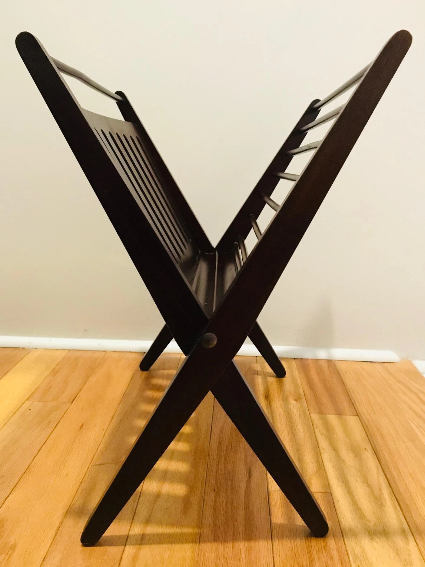 Danish Modern Magazine Stand In Dark Brown Beechwood, 1950s 8 Danish Modern Magazine Stand In Dark Brown Beechwood, 1950s - Image 8