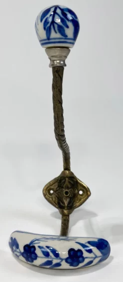 Delft Style Porcelain And Brass Wall Or Coat Hook 9 Delft Style Porcelain And Brass Wall Or Coat Hook -Chairish Shop delft style porcelain and brass wall or coat hook 7806 scaled