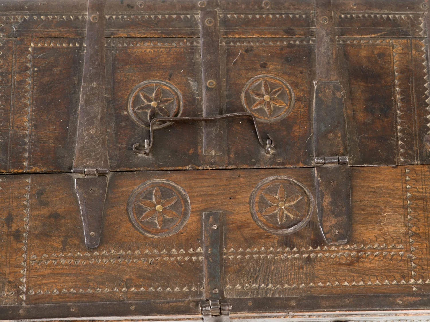 Early 20th Century Indian Carved Wood Storage Chest Box 6 Early 20th Century Indian Carved Wood Storage Chest Box - Image 6