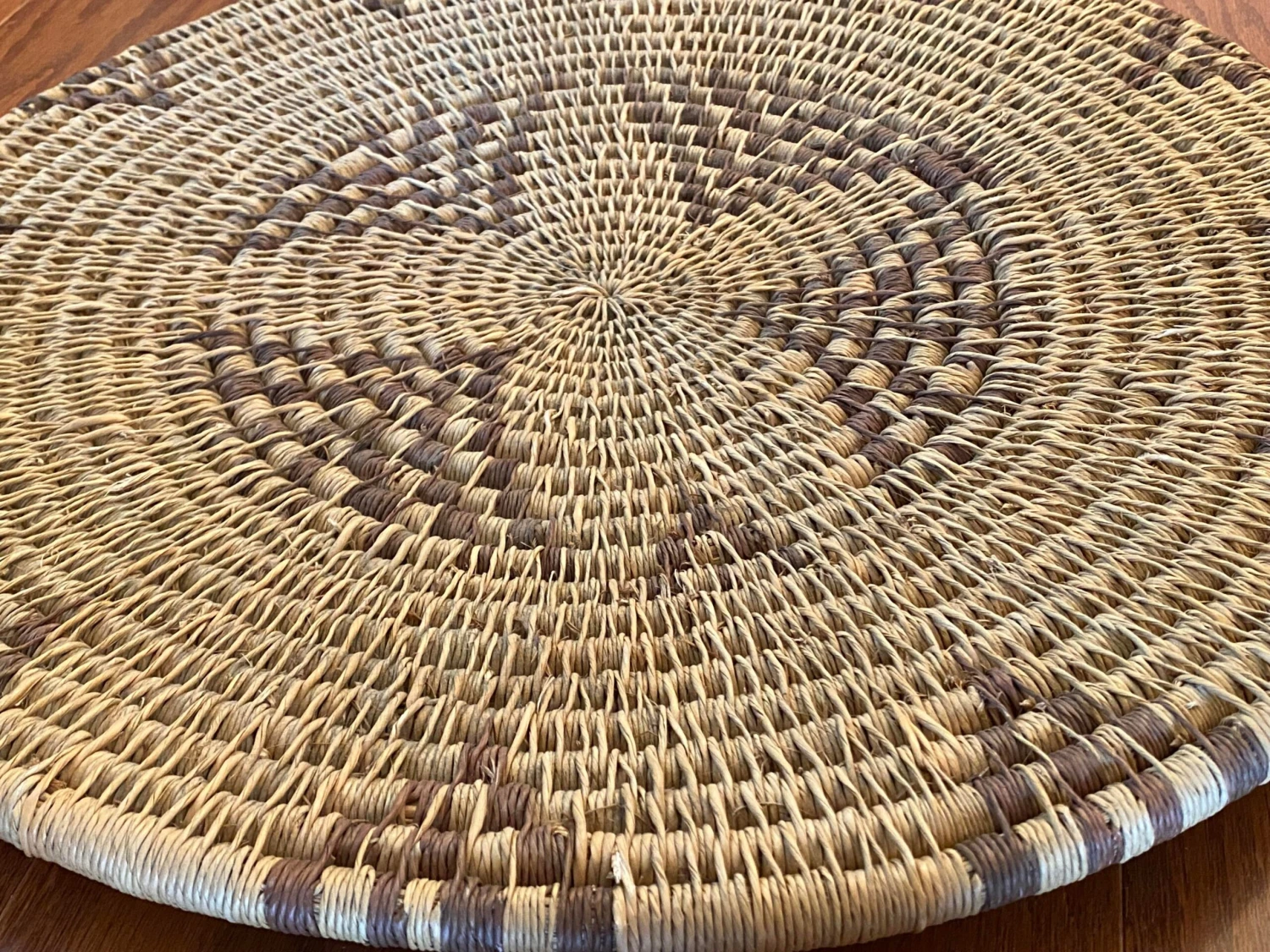 Extra Large Wide Handwoven In The Style Of Papago/Tohono O'Odham Tray 7 Extra Large Wide Handwoven In The Style Of Papago/Tohono O'Odham Tray - Image 7
