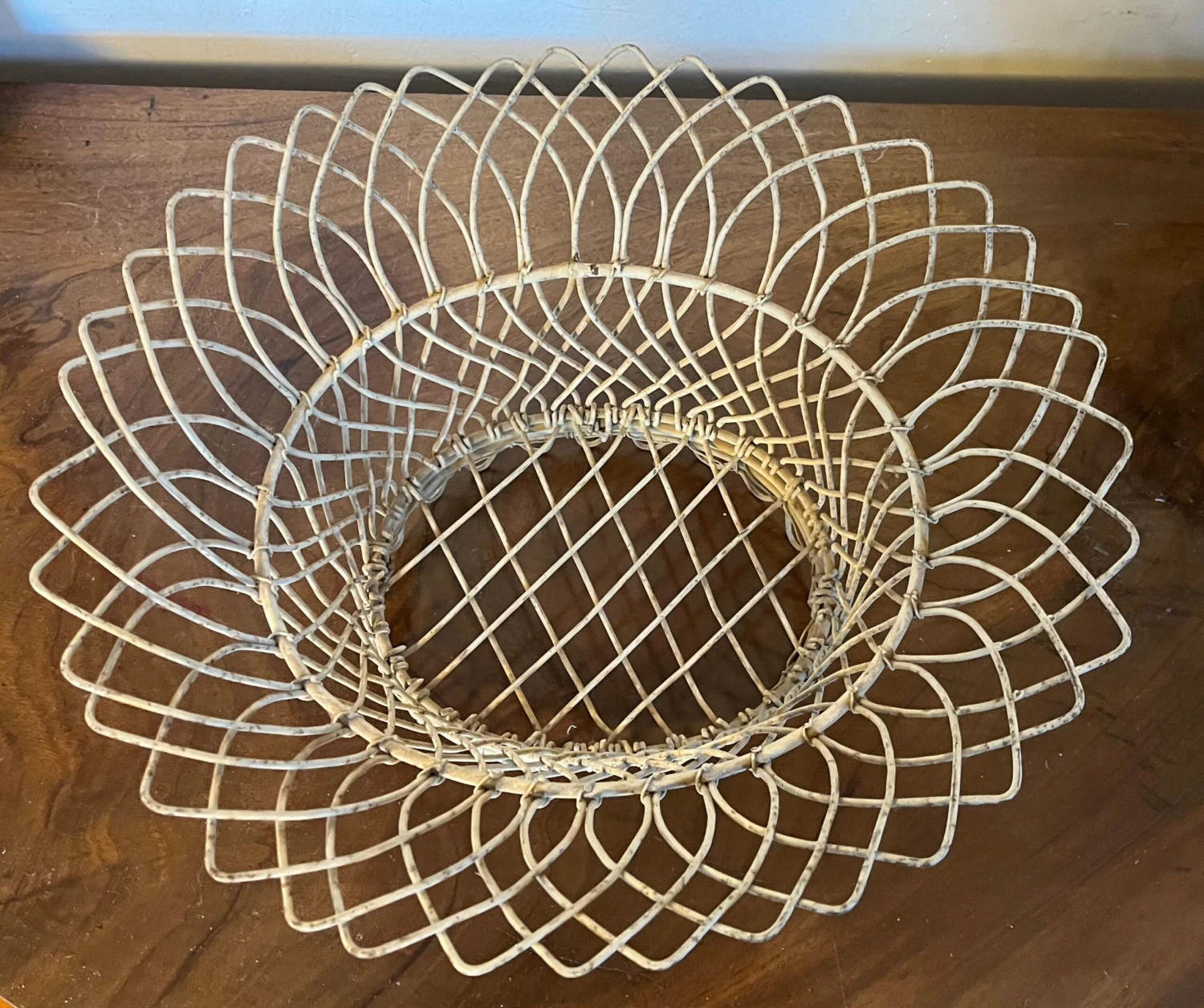 French Victorian Oval Wire Garden Basket Or Planter 10 French Victorian Oval Wire Garden Basket Or Planter - Image 10