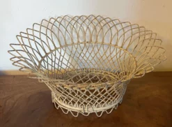 French Victorian Oval Wire Garden Basket Or Planter 16 French Victorian Oval Wire Garden Basket Or Planter -Chairish Shop french victorian oval wire garden basket or planter 6316 scaled