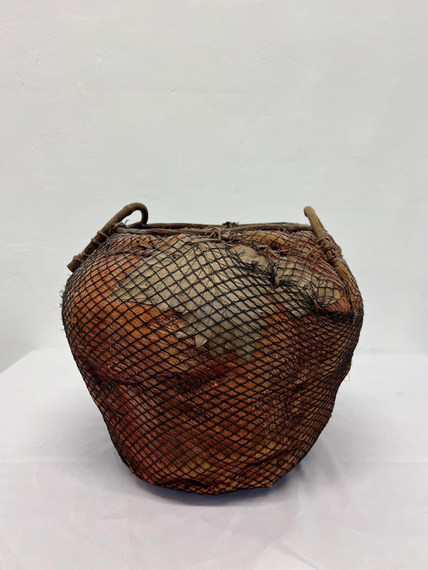 Handmade Natural Fiber And Leaf Basket Wrapped In Fish Net, 1970s 6 Handmade Natural Fiber And Leaf Basket Wrapped In Fish Net, 1970s - Image 6