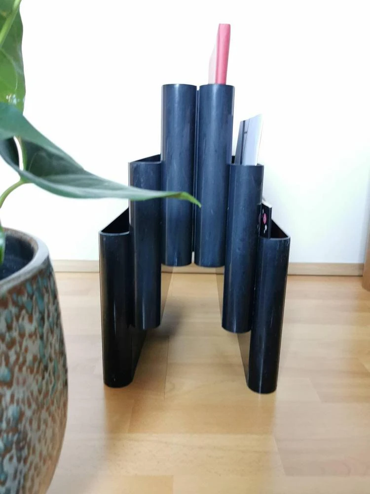 Italian Model 4675 Black Magazine Rack By Giotto Stoppino For Kartell, 1970s 7 Italian Model 4675 Black Magazine Rack By Giotto Stoppino For Kartell, 1970s - Image 7
