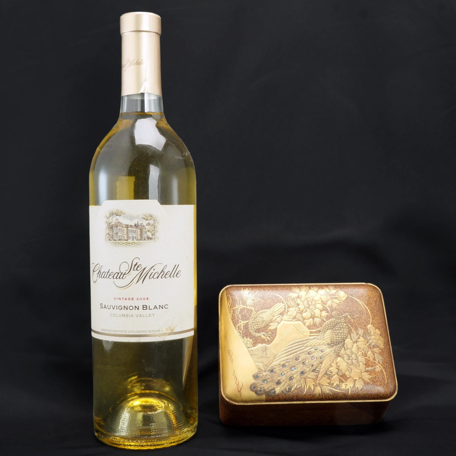 Japanese Edo Meiji Finely Lacquered Box With Peacocks 2 Japanese Edo Meiji Finely Lacquered Box With Peacocks - Image 2