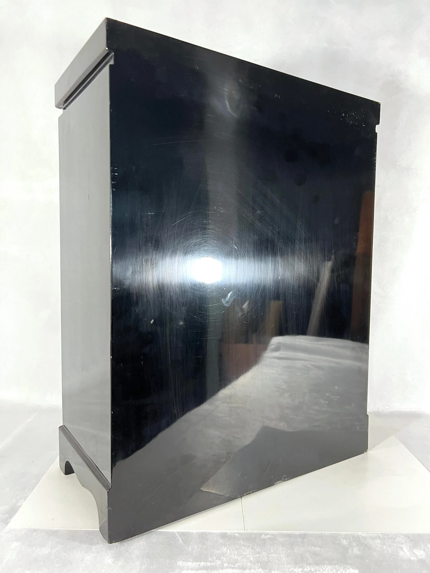 Large Chinese Black Lacquer Double Happiness Jewelry / Dowry Box / Wedding Chest With Mother Of Pearl Inlay 4 Large Chinese Black Lacquer Double Happiness Jewelry / Dowry Box / Wedding Chest With Mother Of Pearl Inlay - Image 4