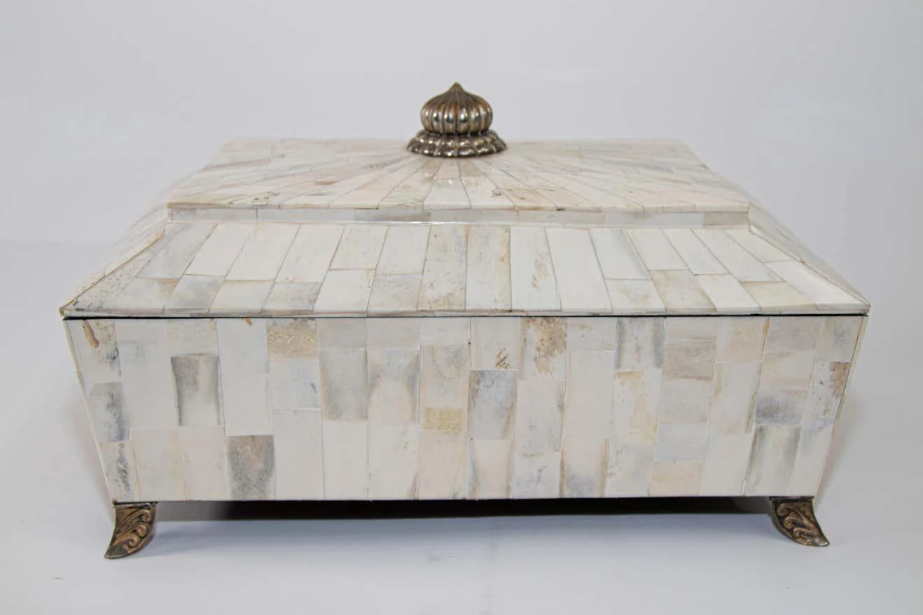 Large Decorative White Bone Footed Box By Maitland Smith 5 Large Decorative White Bone Footed Box By Maitland Smith - Image 5