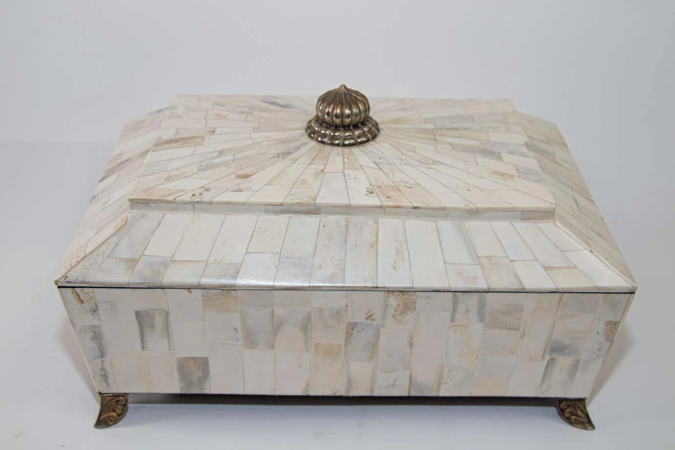 Large Decorative White Bone Footed Box By Maitland Smith 6 Large Decorative White Bone Footed Box By Maitland Smith - Image 6