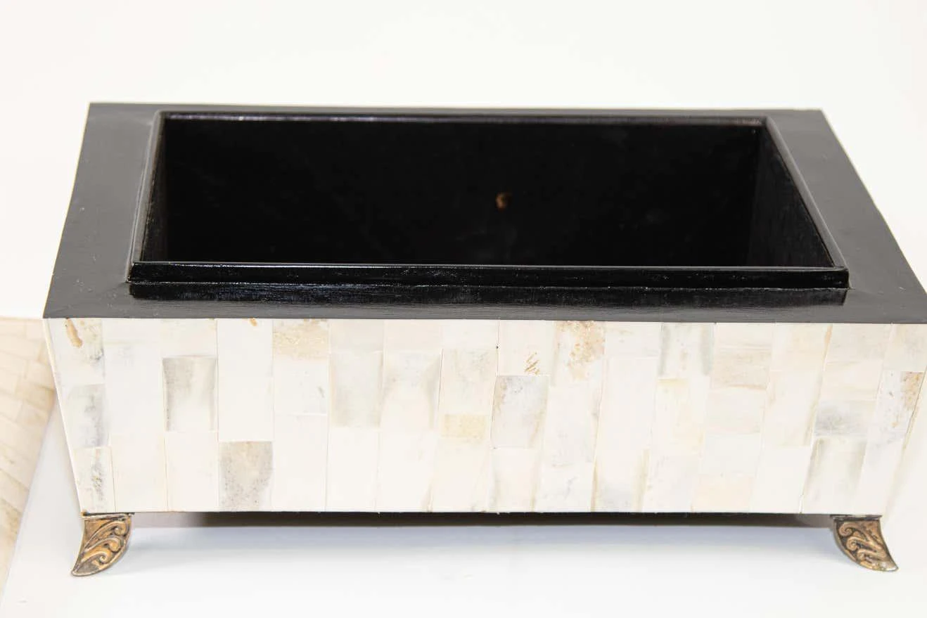 Large Decorative White Bone Footed Box By Maitland Smith 10 Large Decorative White Bone Footed Box By Maitland Smith - Image 10