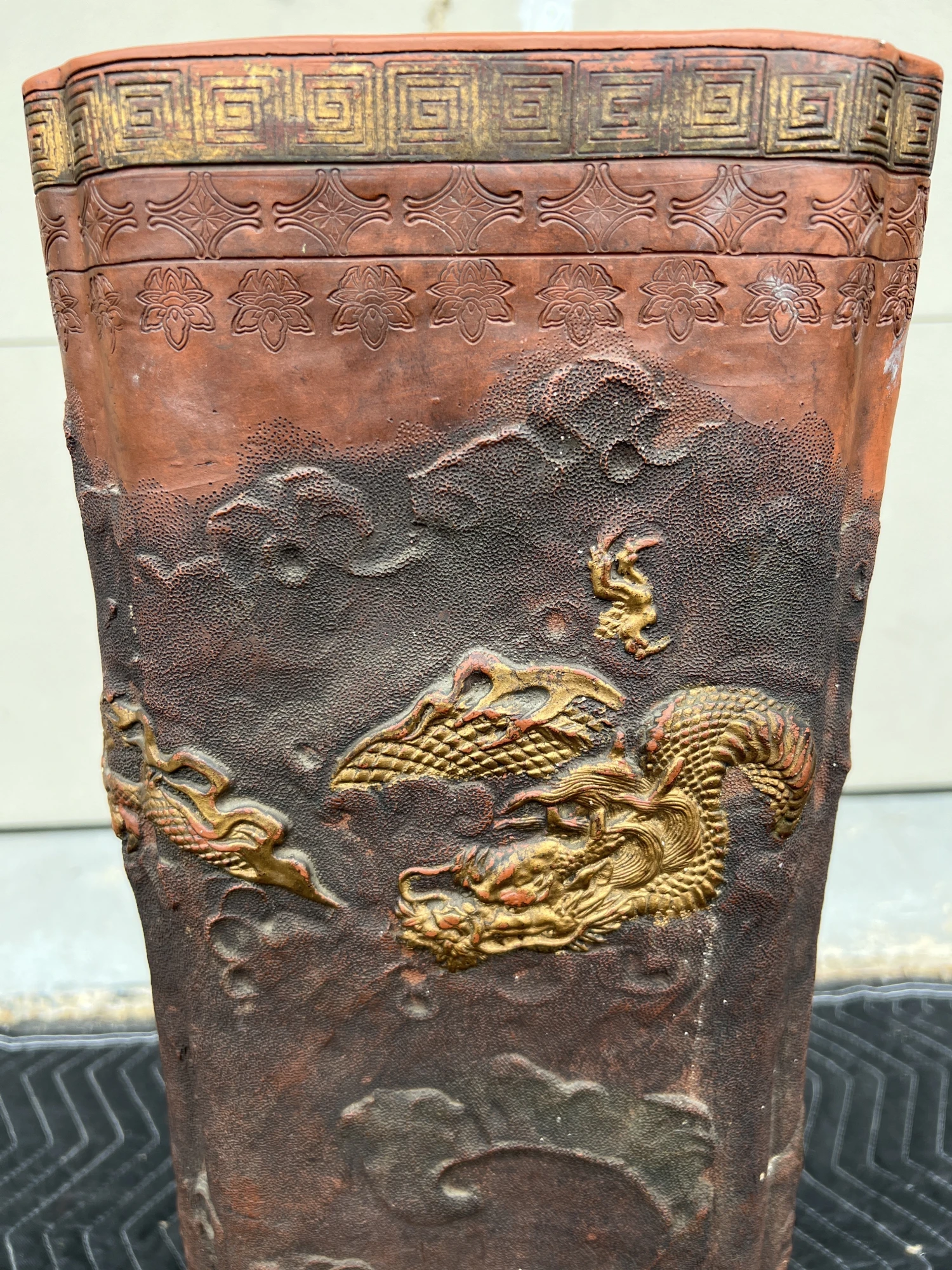 Late 19th Century Japanese Tokoname Terra Cotta Pottery Umbrella Stand 7 Late 19th Century Japanese Tokoname Terra Cotta Pottery Umbrella Stand - Image 7