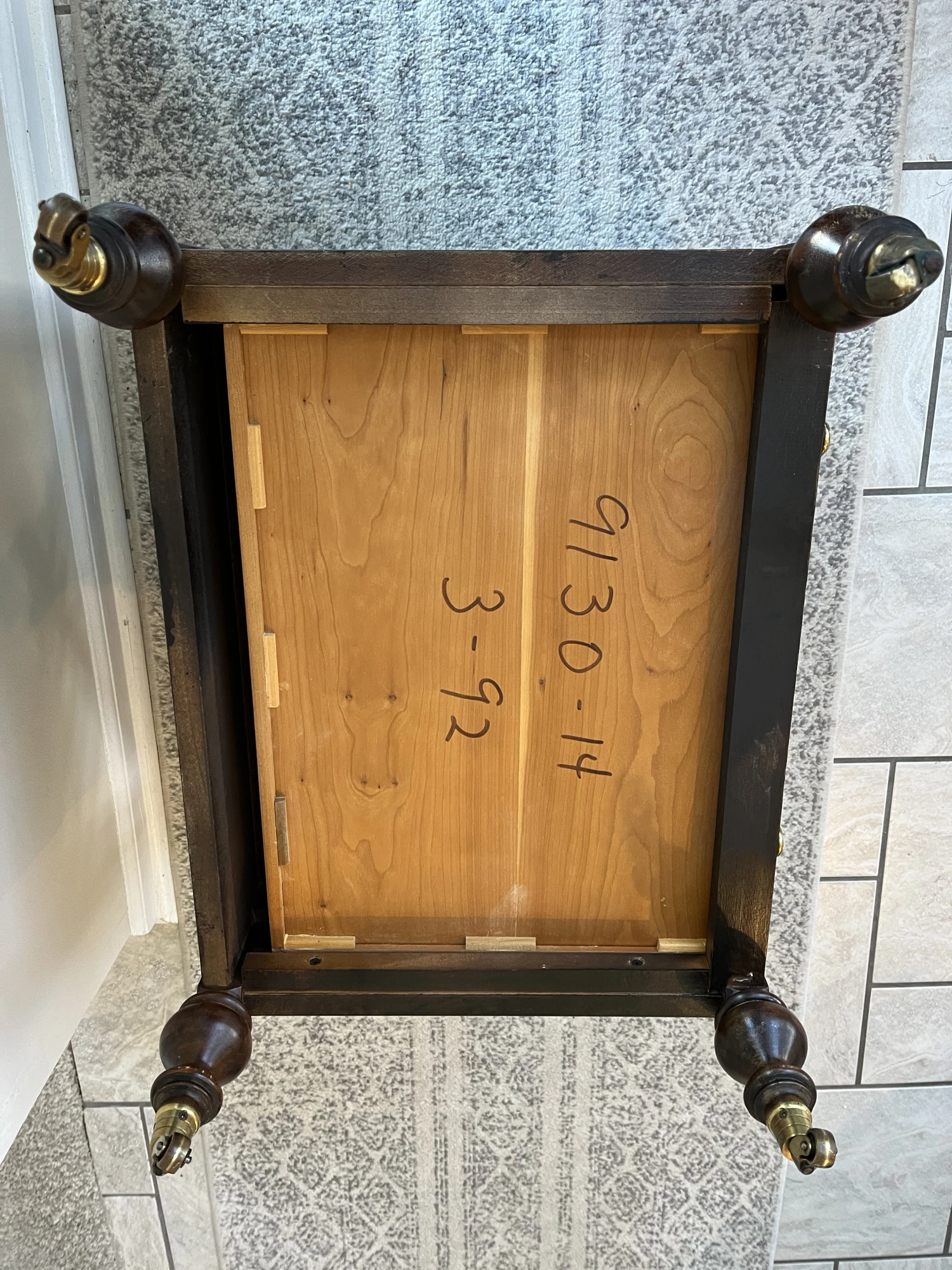 Magazine Rack - 1990s Georgian Style Carved Mahogany Canterbury Rack 9 Magazine Rack - 1990s Georgian Style Carved Mahogany Canterbury Rack - Image 9